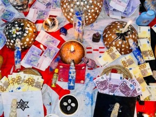 Savoir comment faire pour avoir le vrai porte monnaie magique en dollars,?tel:+229 01 46 94 65 21